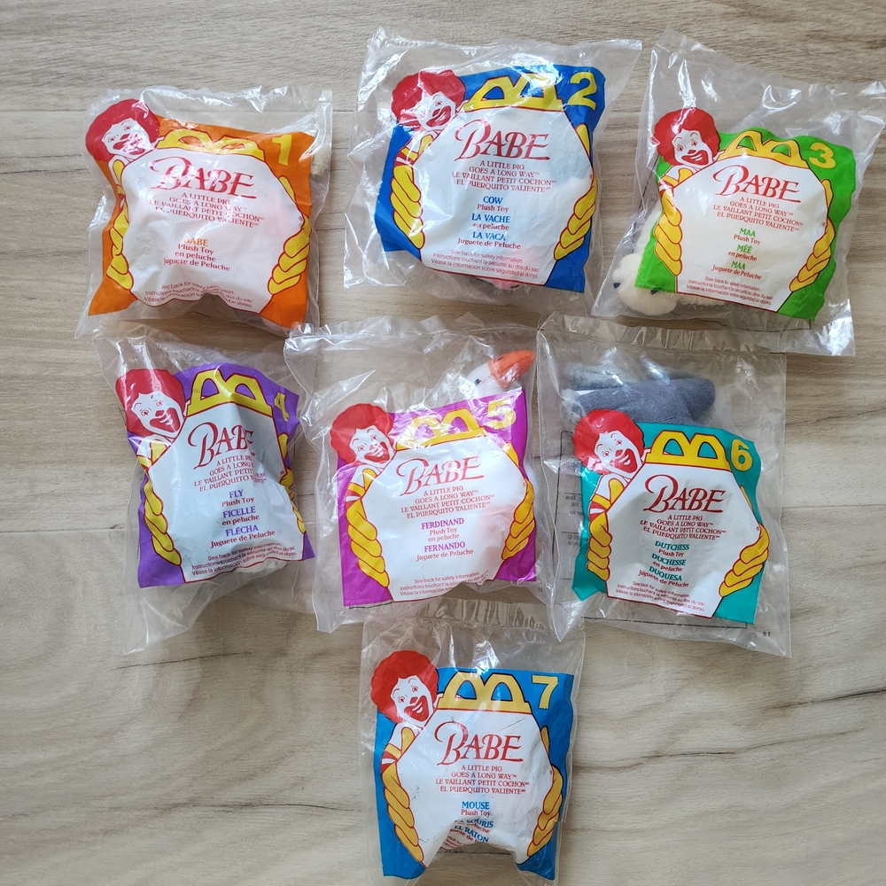 1995 McDonalds Babe Happy Meal Plush Toy Complete Set of 7 Sealed